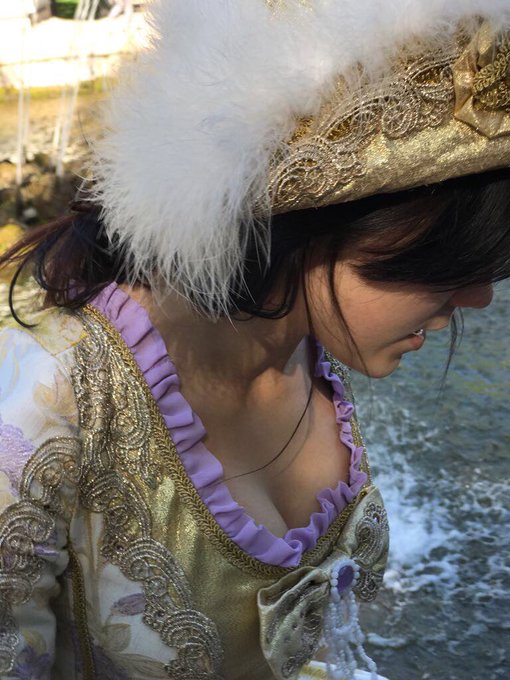 St.Petersburg, Petergof  wolk with my frends ) @OktaviyMilton https://t.co/x2uHq6wfdk<a href="/tag/model"class="tags"><span>#model</span></a><a href="/tag/pornosta"class="tags"><span>#pornosta</span></a><a href="/tag/evrostar"class="tags"><span>#evrostar</span></a>