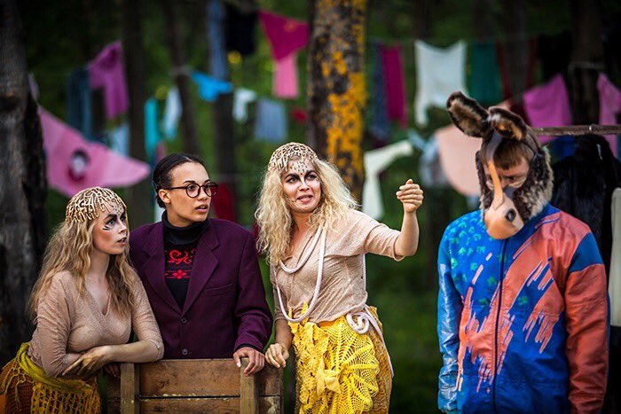 Kesäyön uni lähestyy loppuaan. Enää 8 esitystä jäljellä!
Varaa sähköpostitse: ytvaraukset@gmail.com
Lippukauppa: ylioppilasteatteri.tapahtumiin.fi