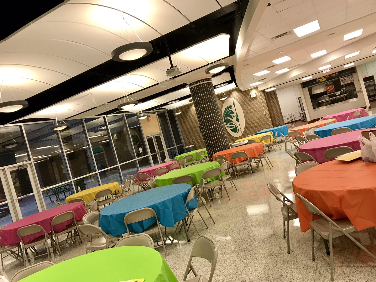 sewilkie's tweet photo. Walked into our first workshop space & it already looks like we've been here!Can't wait to get started with @SBISD today! #iamsbisd #Q2learn https://t.co/d7ycCx2pMt