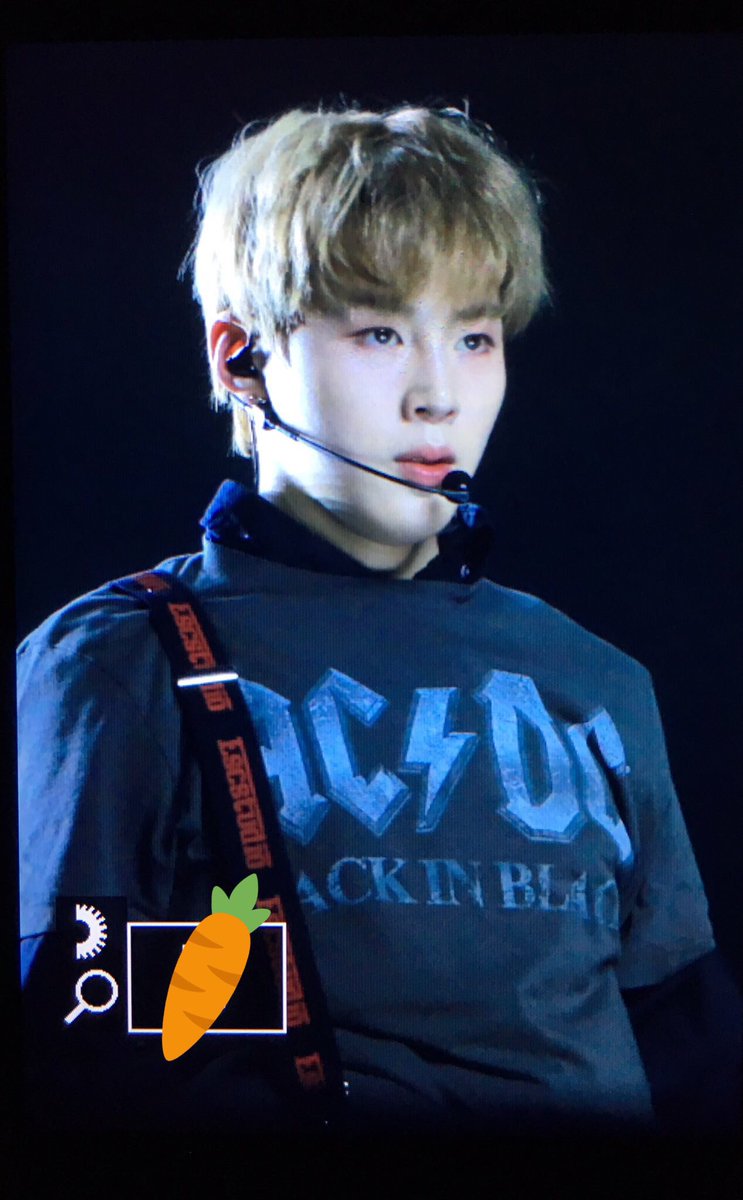 CARROT_322's tweet photo. 170807 Show-Con 프리뷰
#하성운 #워너원

활활 셍언아••••💦💦💦💦💦💦 https://t.co/PR1YjAYuaY