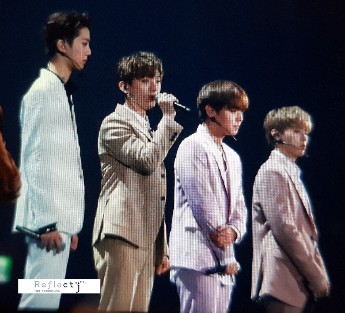 ReflectJ_91's tweet photo. 170807 워너원 쇼콘 프리뷰

#윤지성 #워너원 #wannaone #쇼콘 #이자리에 https://t.co/fizaOyRNUH