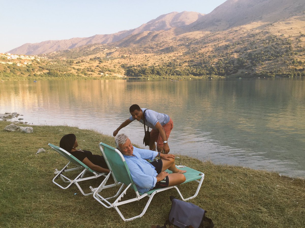 MikeChubbster's tweet photo. Journey stop for sun down at Lake Kournas, chill time with friends, Crete its unending beauty is mind blowing, you gotta visit peeps  WOW https://t.co/6xZgJyZ5bT