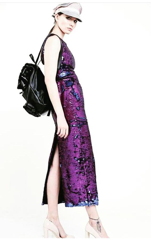 Yan Hats feat. <a href="/oficialbouquet/">bouquet</a>  Model. @dafnelozano PH. @natipetri
Makeup.<a href="/mariaritarovati/">maria rita rovati</a> Shoes. @felipemoscashoes para <a href="/oficialbouquet/">bouquet</a>