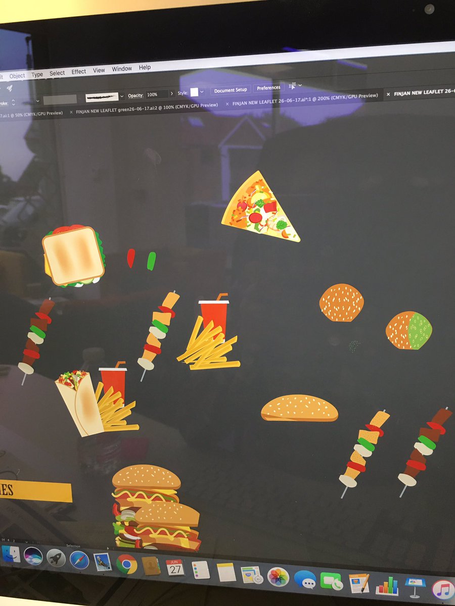 creative_ness1's tweet photo. When your making food in illustrator and instantly feel hungry for takeaway! #design #Foodie #Illustrator #work https://t.co/2HpovkD3ee