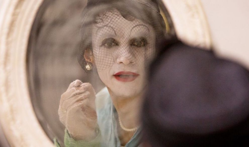 amoteatrocombr's tweet photo. Últimos dias para assistir à peça "Blanche", no Sesc Consolação. Confira! https://t.co/FwtP3usVwn https://t.co/AiE4ptbjTj