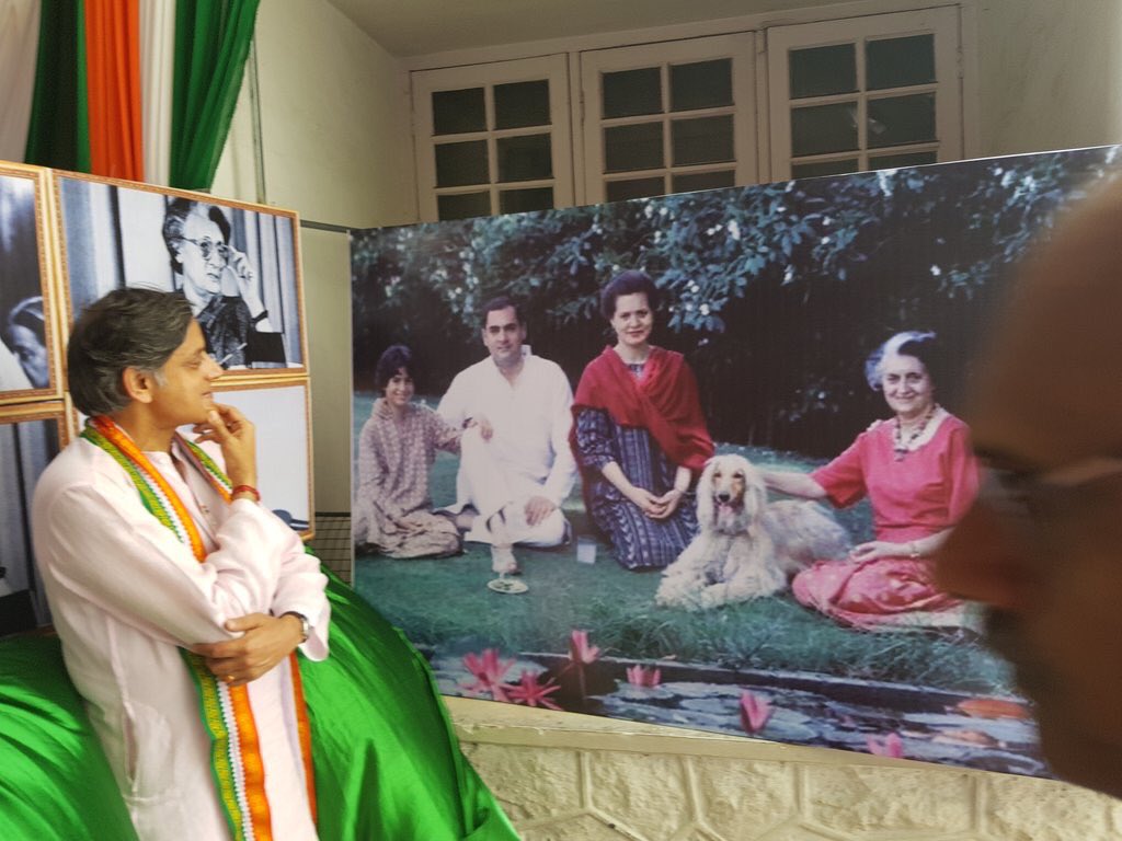 muglikar_'s tweet photo. I wonder what is Tharoor thinking. https://t.co/oMgIyNCf8a