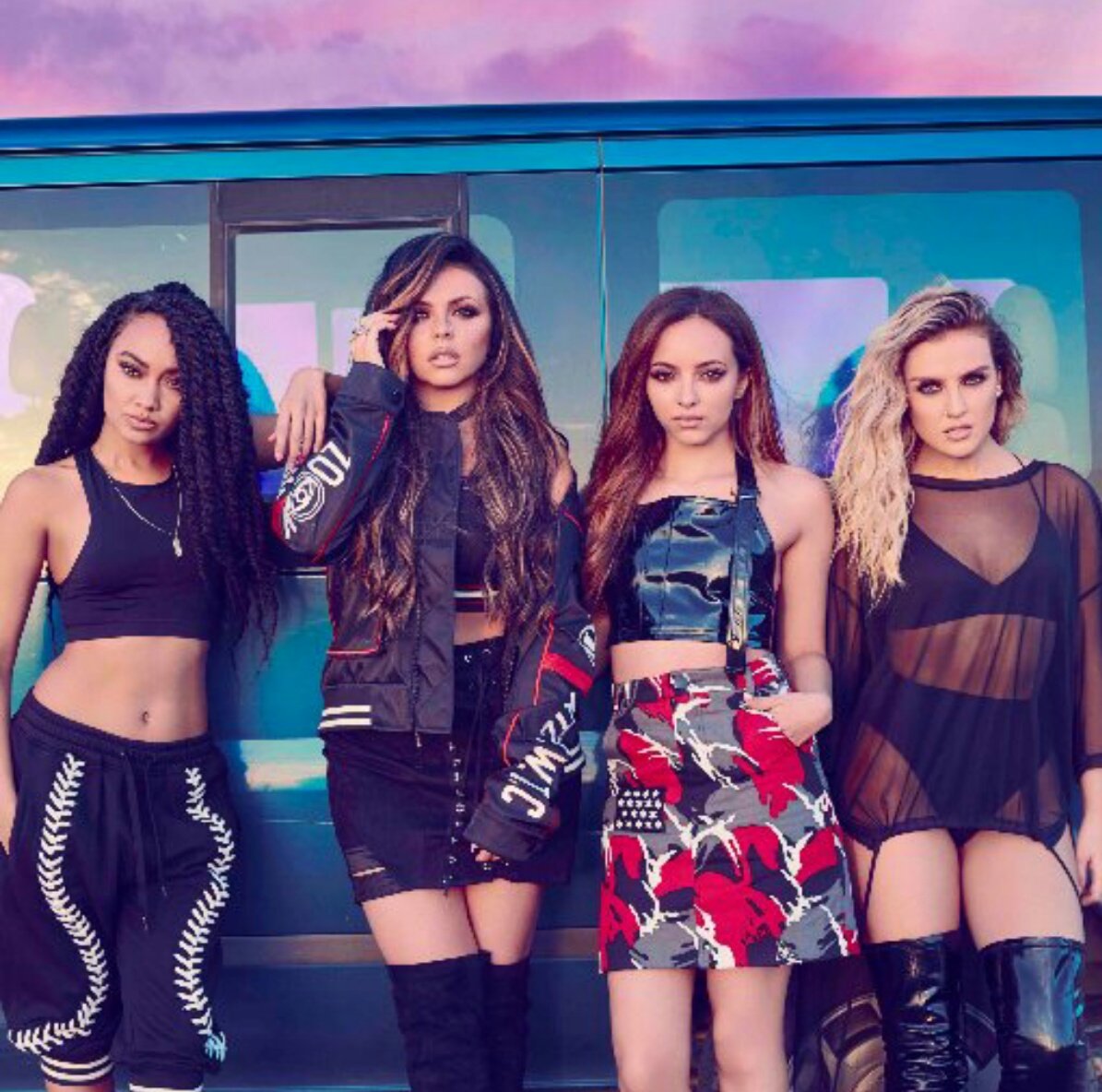 maryeleeee's tweet photo. #MTVHottest Little Mix https://t.co/gpyKRRLujn