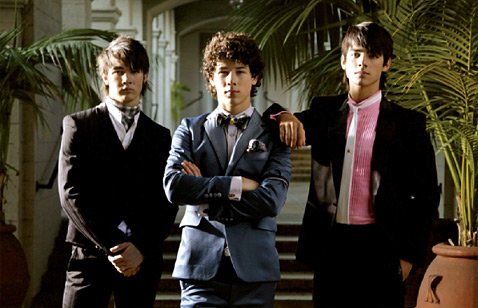 TeamDNCE_'s tweet photo. #10YearsOfJonasBrothers 💔🎶
Time goes by way too fast... 
RT if you'll always remember each &amp; every track of this album https://t.co/EIT8WLsl0G