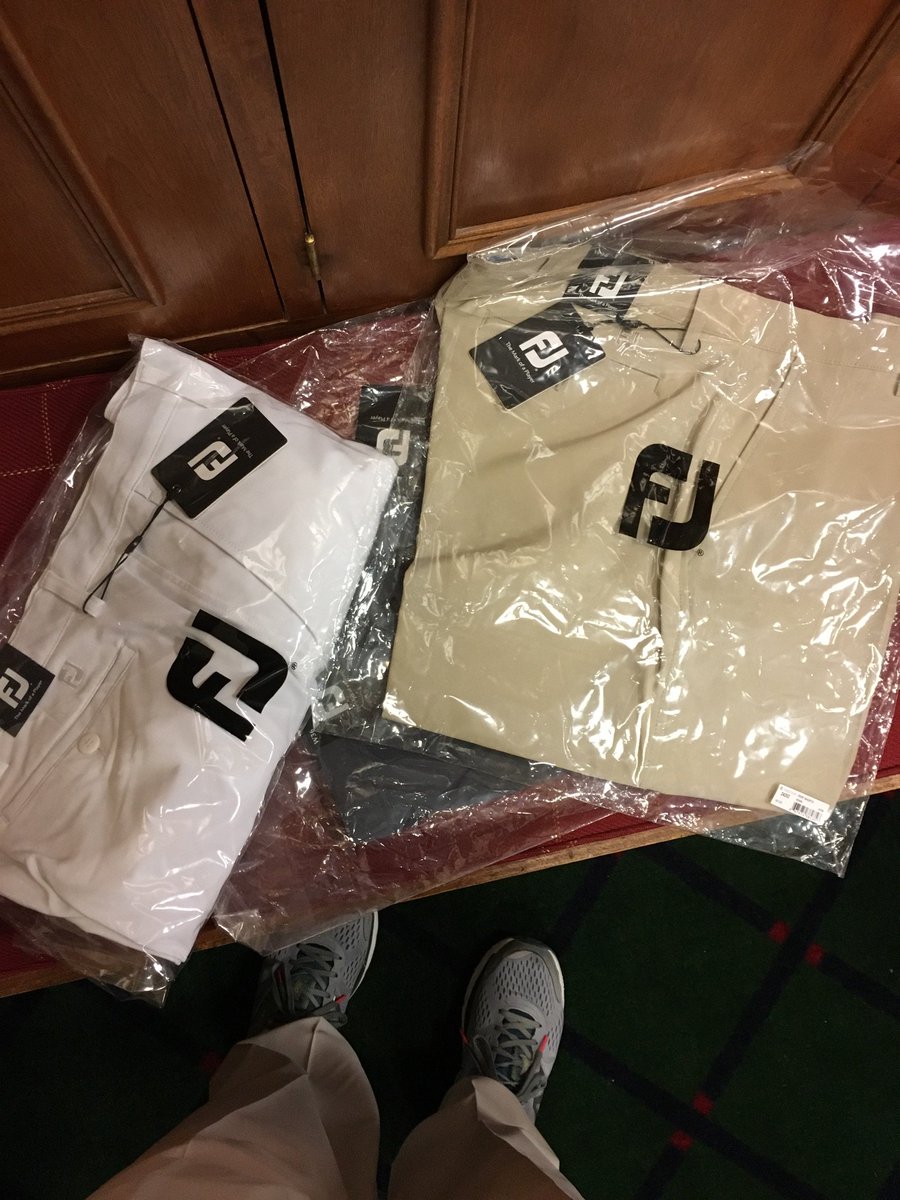 Didn't know we could wear shorts this week in practice <a href="/pgachampionship/">PGA Championship</a> Fortunately <a href="/FootJoy/">FootJoy</a> hooked me up!👍🏻 #ihavegreatlegs