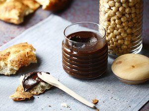 Evde Nutella nasıl yapılır? Ev yapımı doğal tarif
yumurtaliekmek.com/evde-nutella-n…
