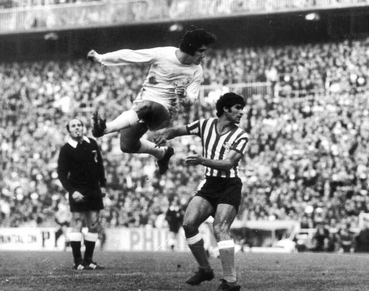 FOTOS HISTORICAS O CHULAS DE FUTBOL - Página 4 DGonaQDXoAAo1Op?format=jpg&name=900x900