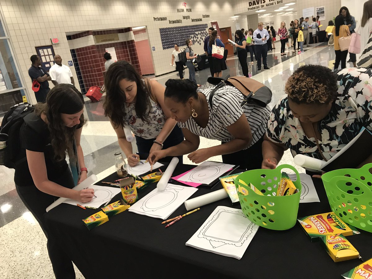danmaryle's tweet photo. Worsham Wildcats welcoming new Aldine teachers! https://t.co/tGgMeDC7zc