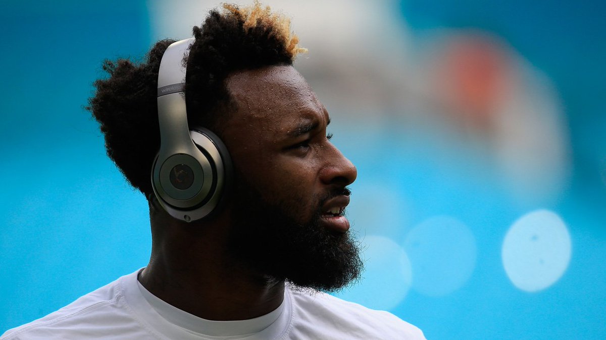 #BREAKING Report: @MiamiDolphins receiver Jarvis #Landry under investigation for battery bit.ly/2wms9qp https://t.co/upmgDPEX9z