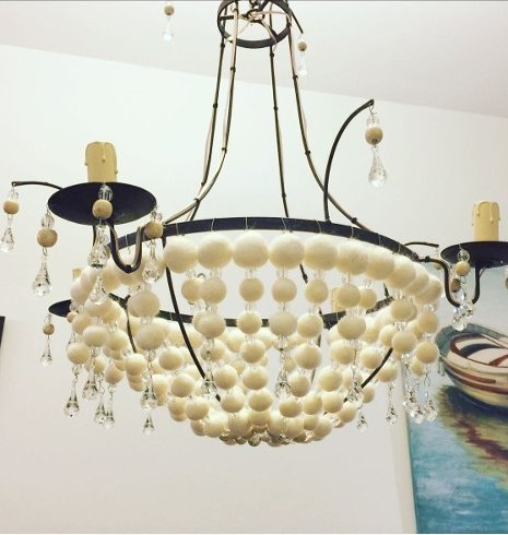 LVColorPompon's tweet photo. Queres una lampara asi? Buscala en el Link! #HomeDecor #Pompom #HandMadeDeco #decoracion #Deco #Lamparas #Fashion  https://t.co/JowbfoYUQO https://t.co/0OQCfR4CEw