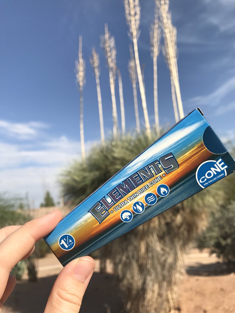 TheHippieButler's tweet photo. Staying blazed on the go 🏃
#elementspapers #elementscones
https://t.co/LU7LncKxxn https://t.co/9AvjVZEb5a