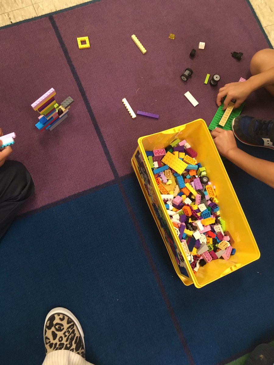 wrightway99's tweet image. #firstdayofschool2017 @DeKalbSchools kindergarten creativity #AustinES