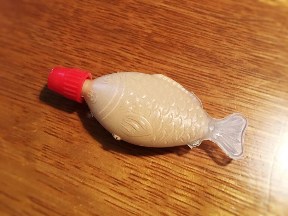 その発想はなかったｗファンデーションの携帯性とポーチの軽量化を考えた結果ｗｗｗ