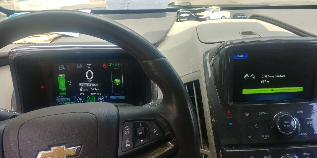 AmazingChevVolt's tweet photo. @alexgrantuk +20
#FirstGenVolt & #Ampera, Pedestrian Button =
Audible Horn Sounding.
#NextGenVolt, #NextGenVoltReloaded, #BoltEV, #AMPERAe
Rolling Sound. https://t.co/j4ILSr6Qny