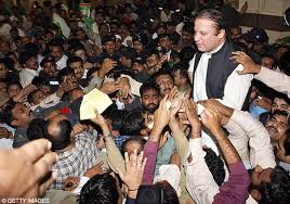 TalhaGhouri786's tweet image. عمران خان ہم نواز شریف کے سپاہی ہے ۔ہم پورا پاکستان سر پر اٹھاے گے ۔بولو یہ پاکستان کس کا ۔صرف نواز کا صرف نواز کا 
#GTRoadکپتان_کی_موت