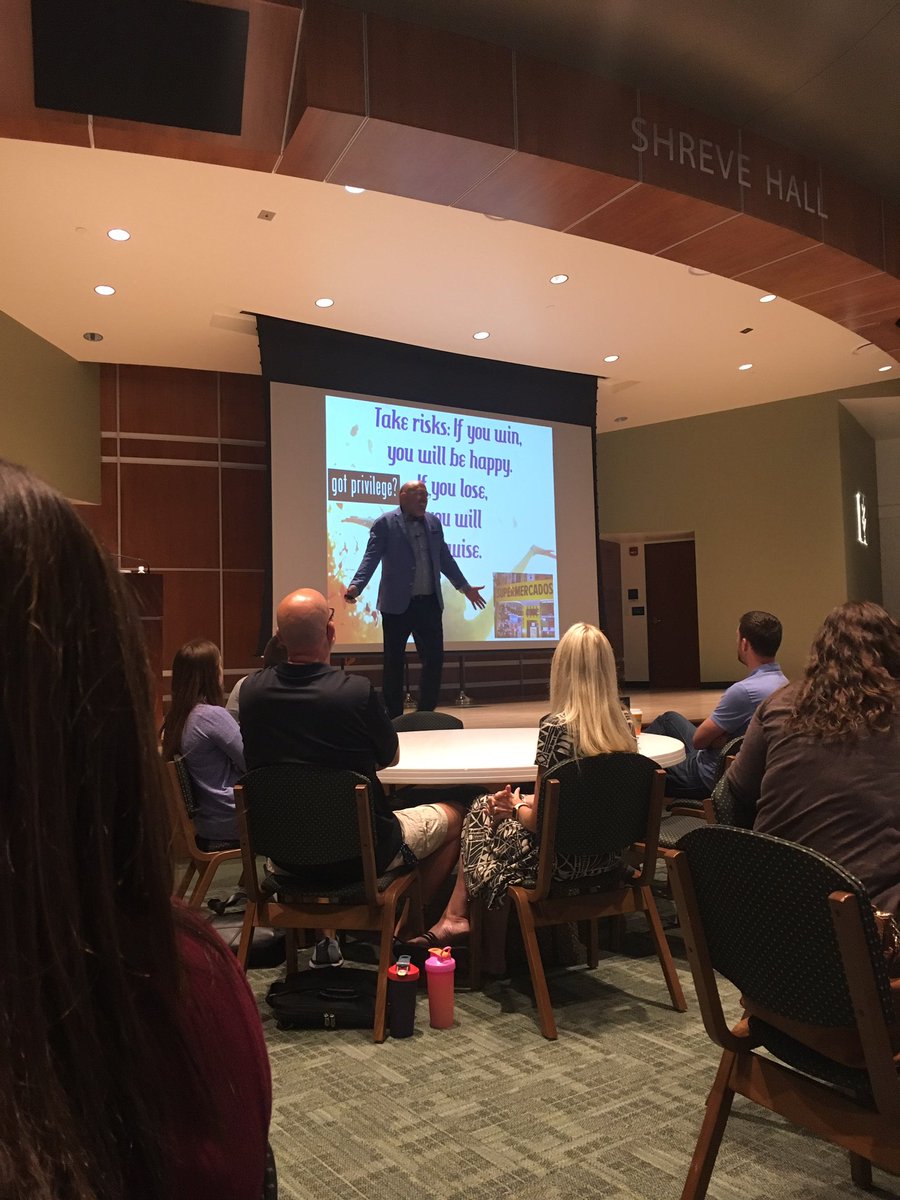 LambTeaches's tweet photo. First day back! Our speaker was AMAZING!!! Thank you @ProfessorDG! #MCCSC #LVLions https://t.co/zktfT4BOku