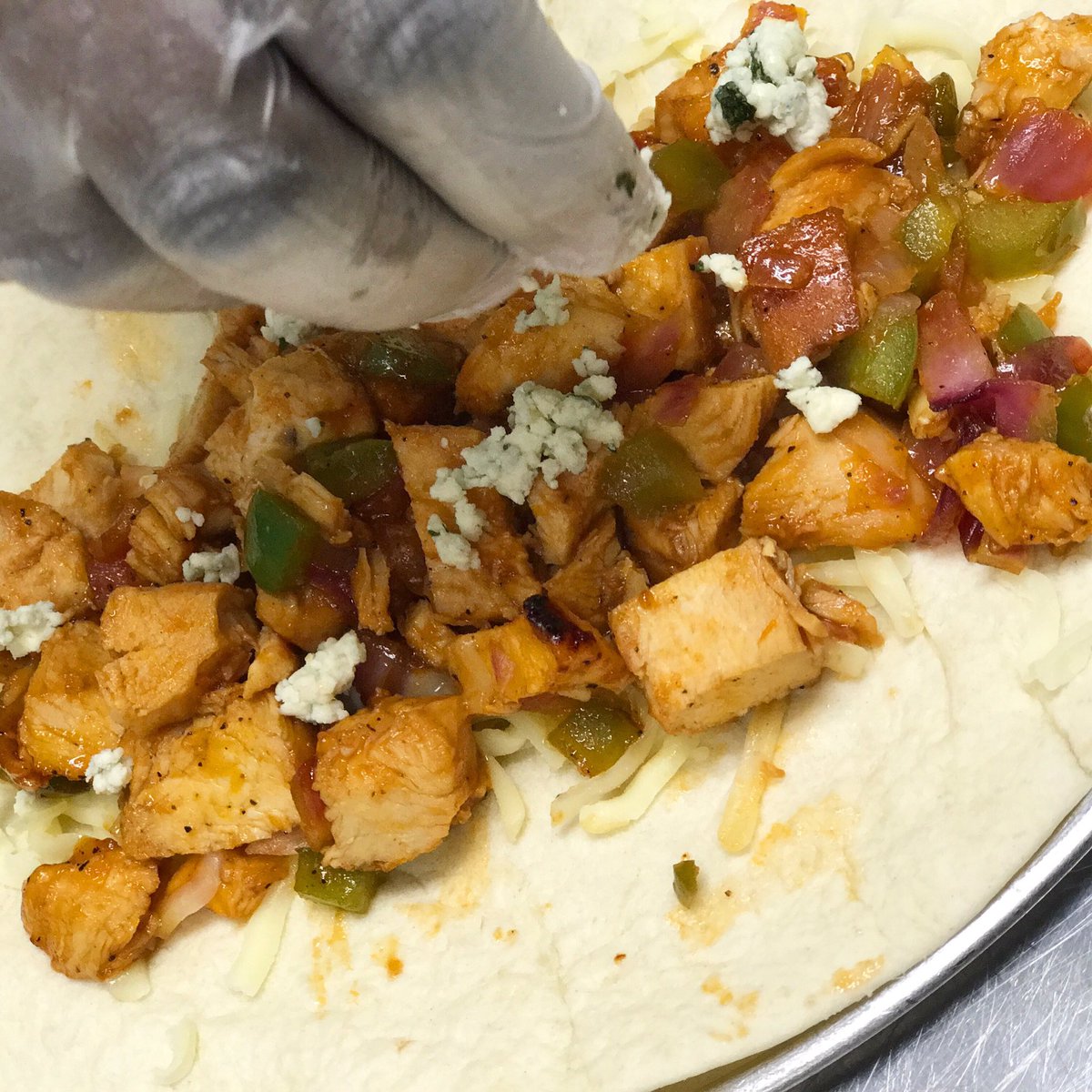 OkSadilla's tweet photo. Top it off w/blue cheese &amp; mozarella, this BBQ is waiting on you. (405)673-7111 we'll have it ready for you. #qualityfastfood #organicfood https://t.co/keK2fcvZPS