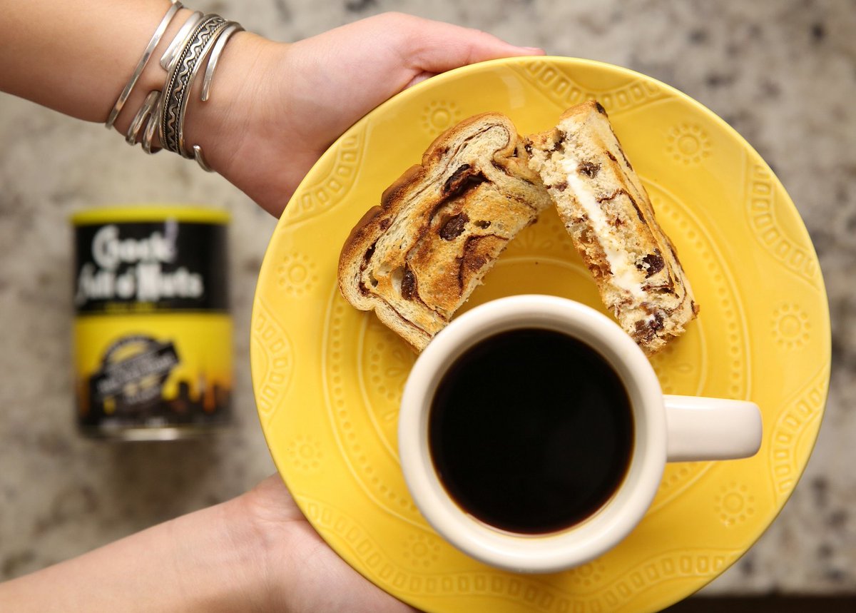 chockfullonuts's tweet image. #Homemade old-fashioned #DateBread and a mug of #ChockFulloNuts