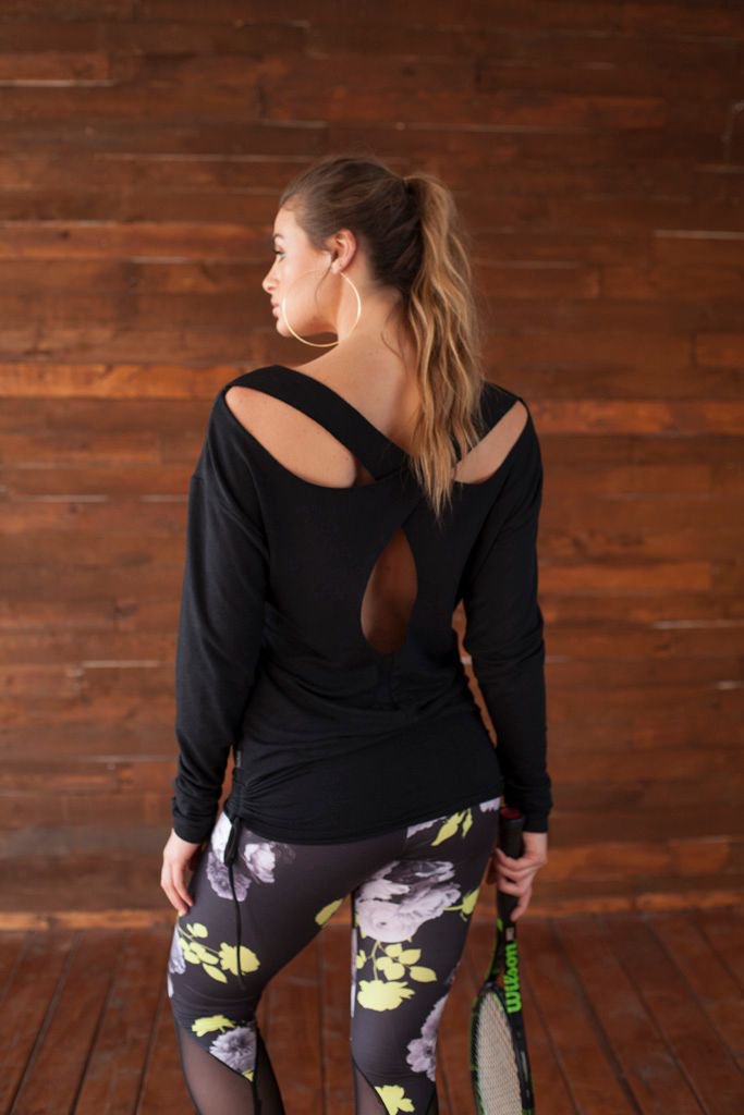 Temple_Flower's tweet photo. SURPRISE!  With any Temple Flower purchase of $50 or more this month, we are giving away a free sports bra (while supplies last!). Shop NOW! https://t.co/P3vD1GA90L