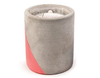 OnCentreJP's tweet photo. Our Paddywax soy based candles are hand poured in the USA!
#Paddywax #soywax #madeintheUSA #shoplocal https://t.co/7NaZC8LsON