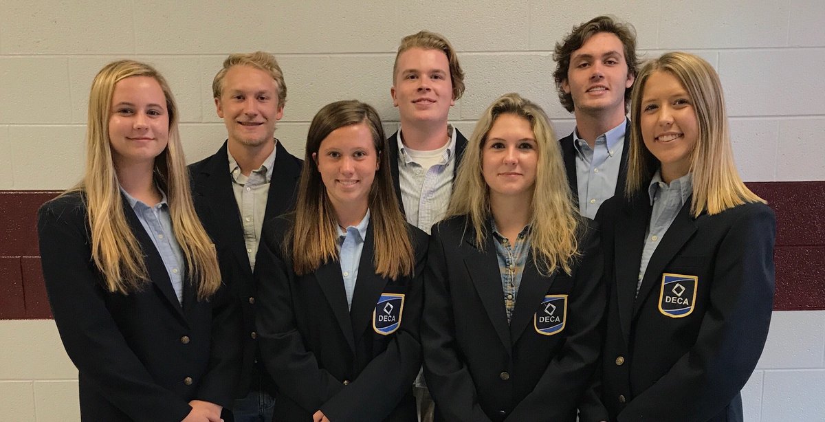 springhilldeca's tweet image. Your 2017-2018 DECA Officer Team!