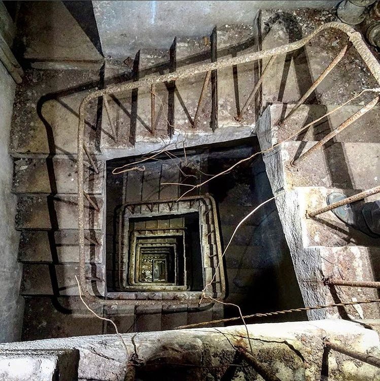 GoGeocaching's tweet photo. Who's up for a #Mystery D5/T5 #nightcache in an old abandoned bunker? #geocaching #France https://t.co/CNEOGkbMSu https://t.co/FY1zPWQ6Hg