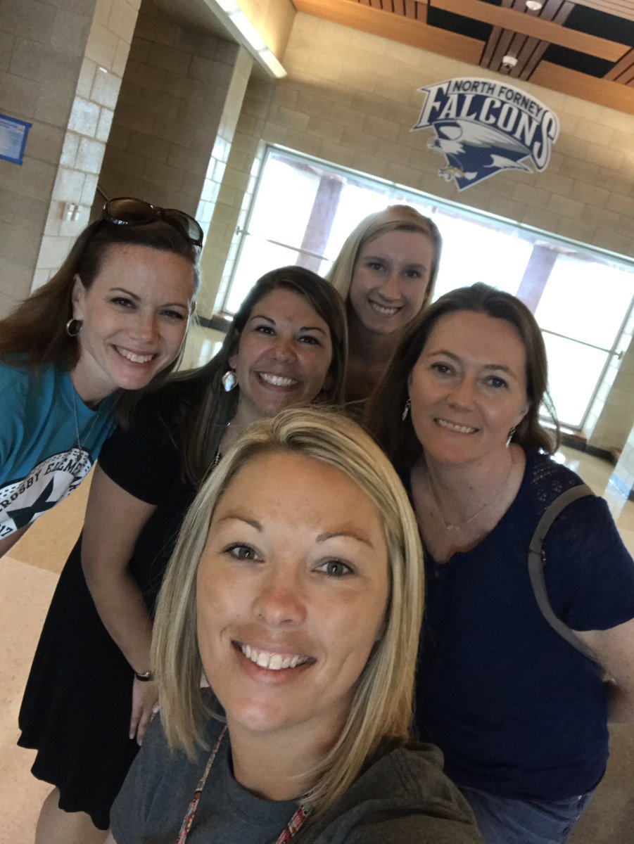 stephanie thompson tweet media