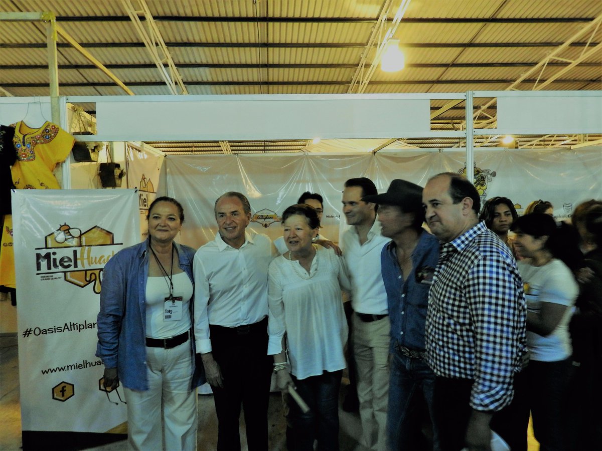 SPA_SLP's tweet image. Arranque de las actividades del Sistema Producto Apícola en la Feria Nacional Potosina 2017
 cespaslp.com/single-post/20…