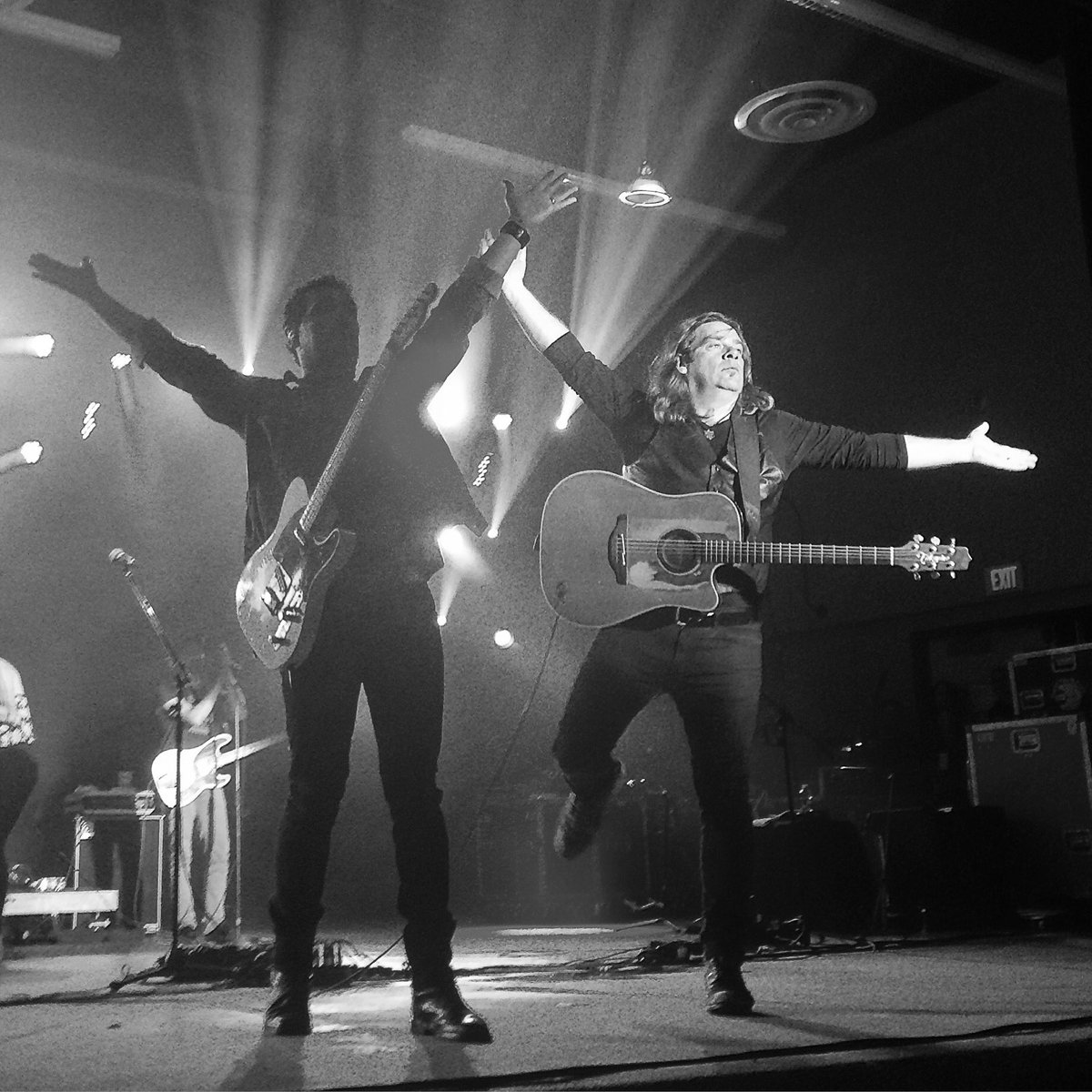 TheBrittP's tweet photo. .@alanthomasdoyle entertaining the crowd last night @JubileeNG #summersummernights https://t.co/r79e59mlQh