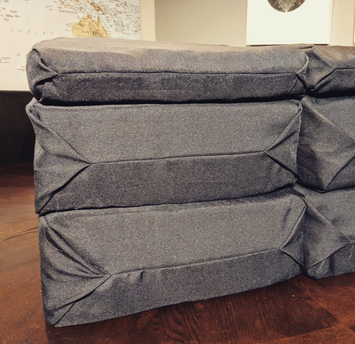 ThisFreecity's tweet photo. #Learn #Acoustics! A stack of 3" &amp; 6" #thumbtackbasstraps! Follow us for the upcoming #tutorial.

#DIY #doityourself #basstrap #basstraps https://t.co/5sEUvIlr51