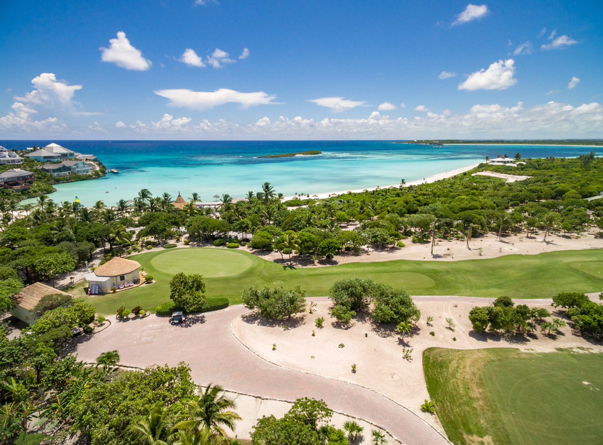 TheAbacoClub's tweet photo. #AGoodDayIncludes Golf ⛳️, beach 🌊, bevs 🍹 https://t.co/KM4b3NimDY