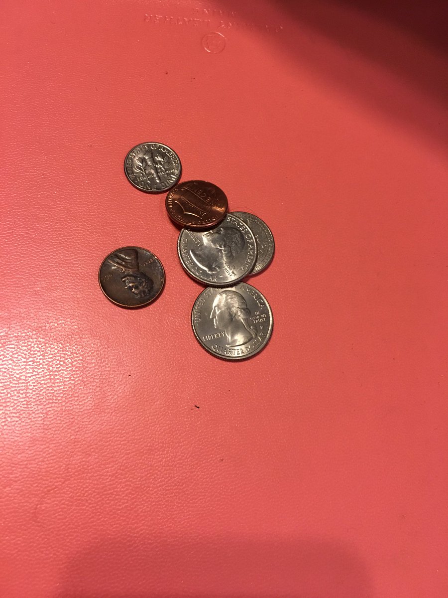 Cm_pettit's tweet photo. Cleaning out my production bags and I find a hand full of change...now I'm worried where it came from😝 @WaseemAlzer #techieactorprobs https://t.co/jdlkSuhO11