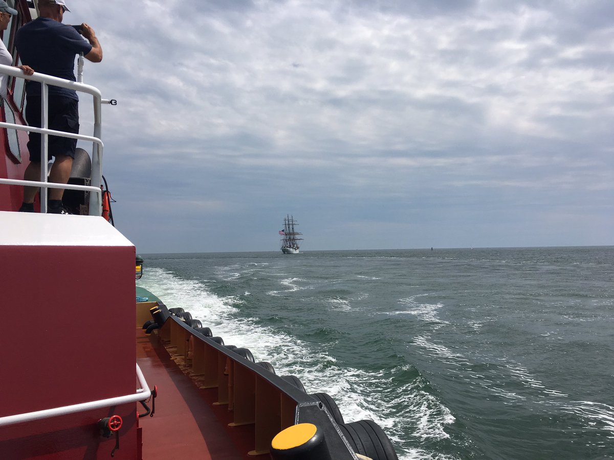 DanWGME's tweet photo. #USCGEagle is off to #NYC! Incredible weekend... @TallShipsMaine #LiveOnCBS13 https://t.co/XWtvGh2CpL
