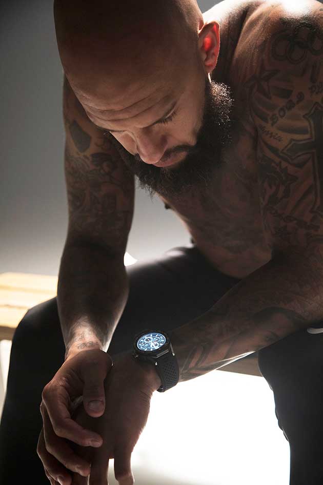 guardianesweb's tweet photo. Conoce a @TimHowardGK, el nuevo embajador de @TAGHeuer #DontCrackUnderPressure #TimHoward https://t.co/eeKtmm1ylJ https://t.co/hv8lbwxp0X