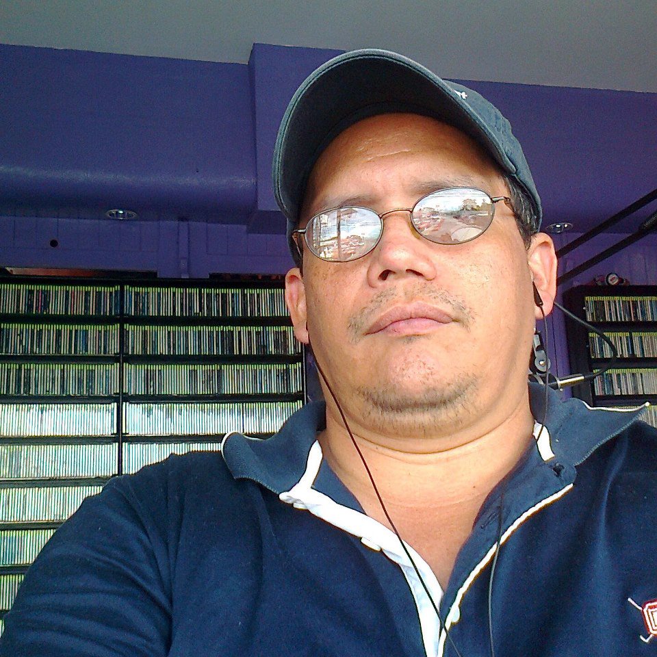 H3lb3rt Ch4v3s tweet media