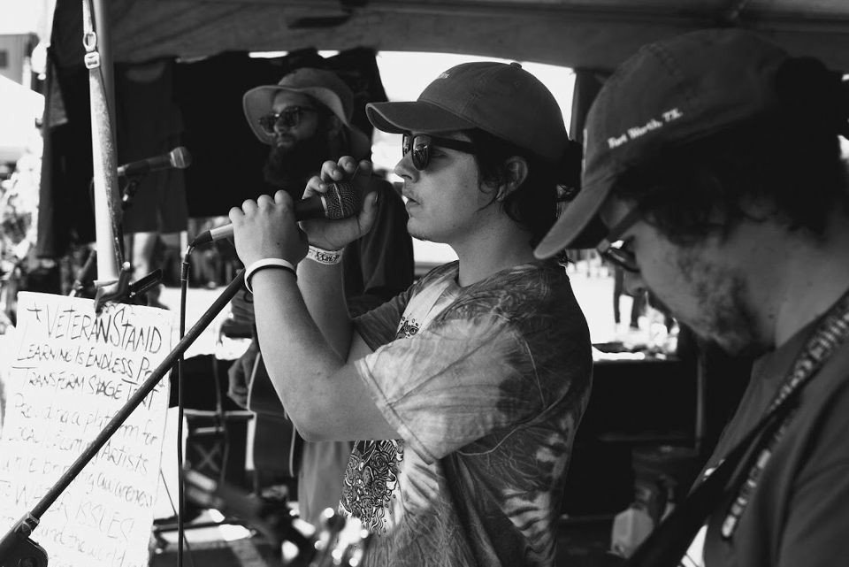 When u get to play an acoustic set at Warped Tour!

📸: @zachburnsphoto