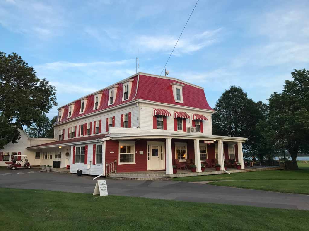 Stepping Back to Simpler Times - The best family escape in PEI: 
ow.ly/t7Bl30dTX3E <a href="/ShawsHotel/">Shaw's Hotel</a>  <a href="/ParksCanada/">Parks Canada</a> #ExplorePEI
