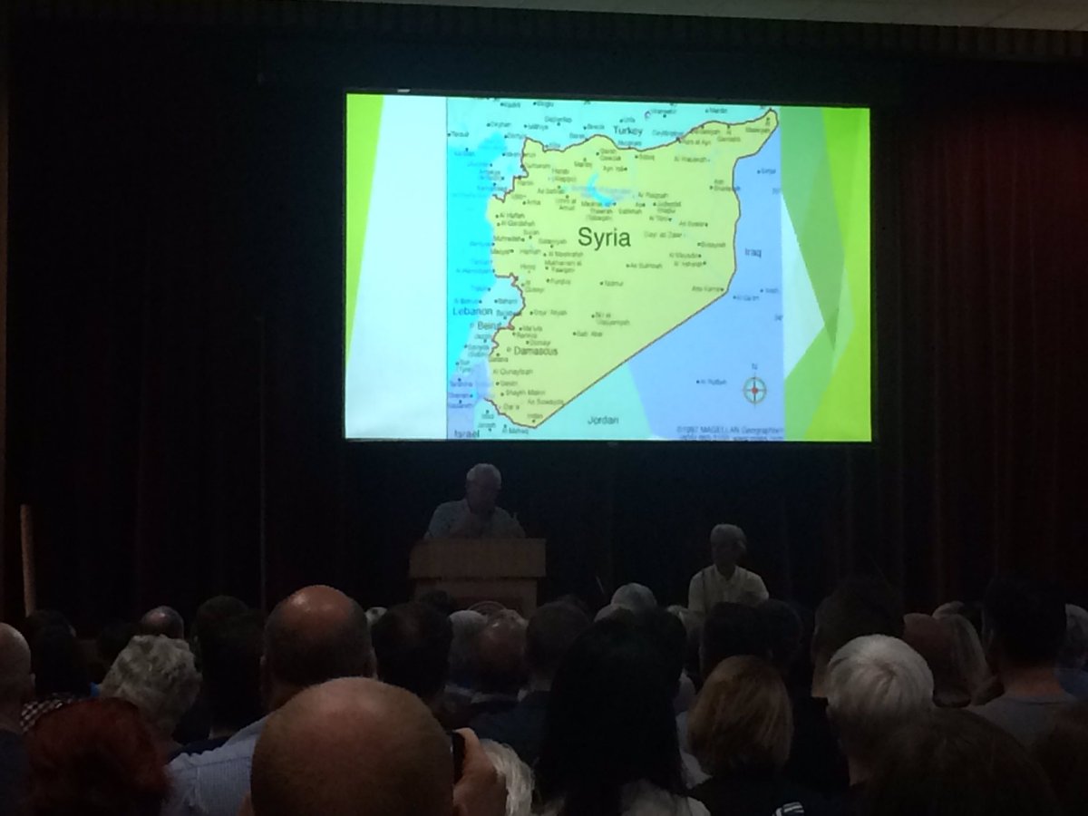 FeileBelfast's tweet photo. 15 years (2002) since #RobertFisk last spoke at Féile. Great to have him back! #feile17 #discussionsanddebates https://t.co/yZZ8CzBUZ9