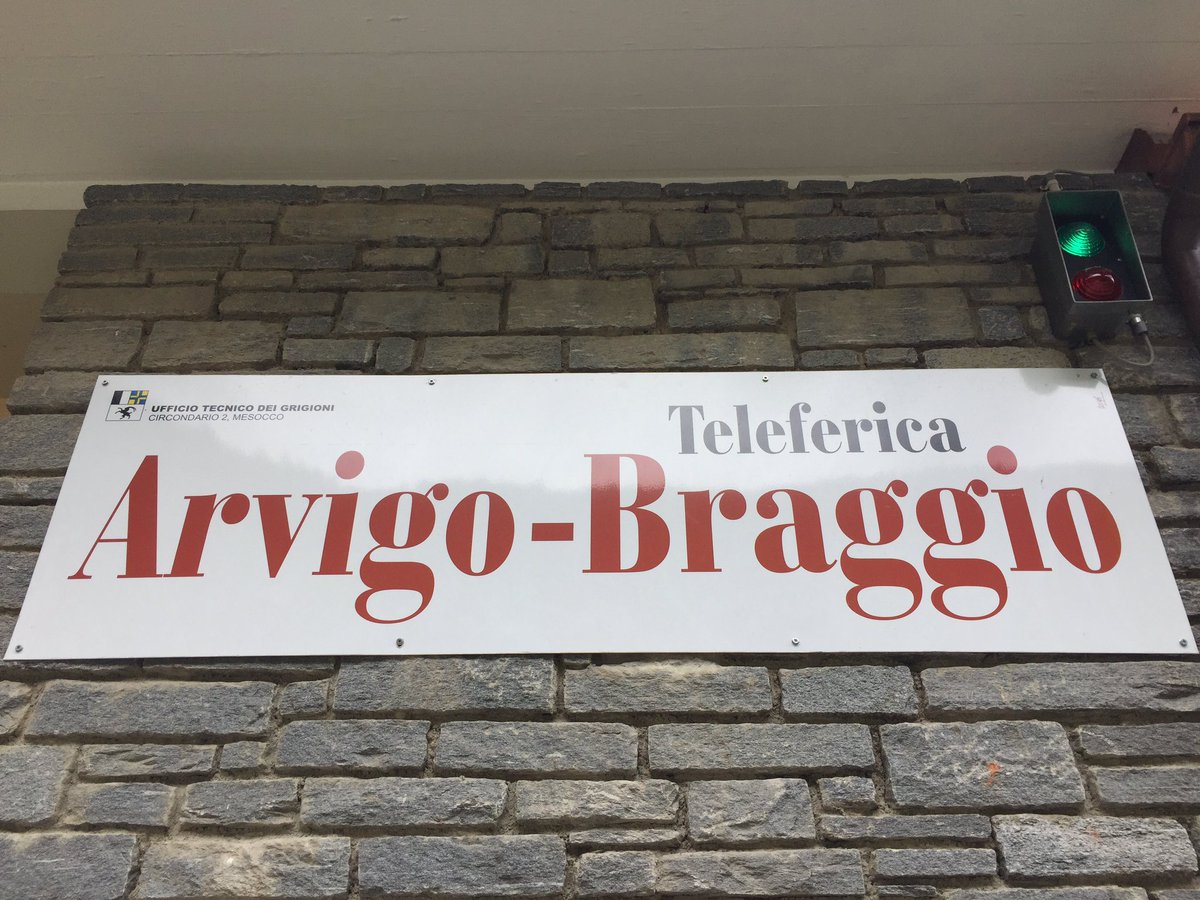 martin_candinas's tweet photo. #Autonomes #Fahren ist im #Val #Calanca mit der #Teleferica #Arvigo #Braggio längst Realität @info_mobilitaet @Graubunden @graubuendner https://t.co/UkspXTIsak