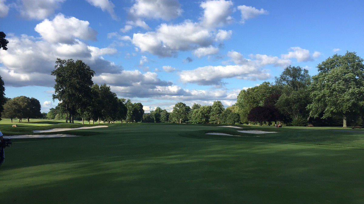 RutgersTurfClub's tweet photo. Rainy days have us wishing for more days like this! https://t.co/5WsHsGh9Zf