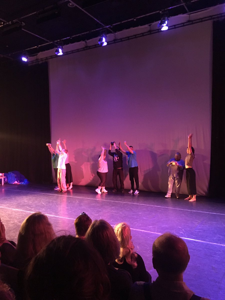 LO:CUS Dance Theatre tweet media