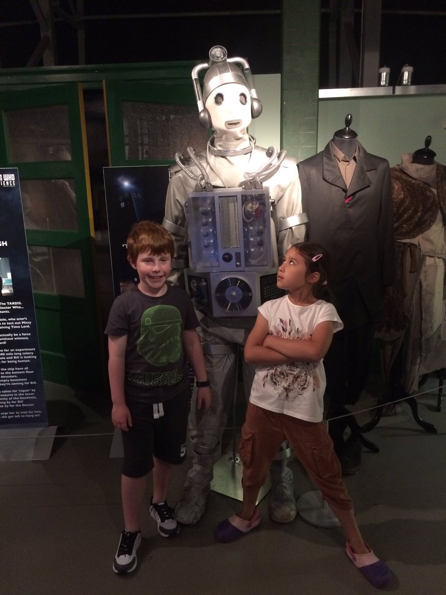<a href="/DW_Experience/">DoctorWhoExperience</a> Superb visit 2day! Kids loved the experience.  Anyone in Cardiff should go whilst it's still on our doorstep😉!!
