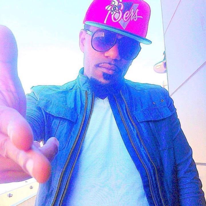ConfessionScope's tweet photo. Afternoon TurnUp#Liveme R꙰F꙰👑PapiRodriguez: https://t.co/twZ9pXGe51 https://t.co/LHtXz8VJcJ