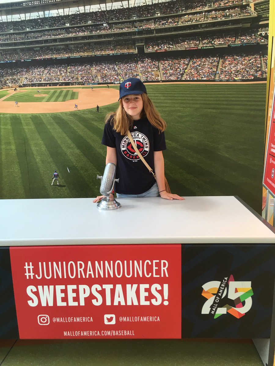 This is my last chance @ being a junior announcer. #Alishawantstobaanannouncer #juniorannouncer <a href="/mallofamerica/">Mall of America</a>