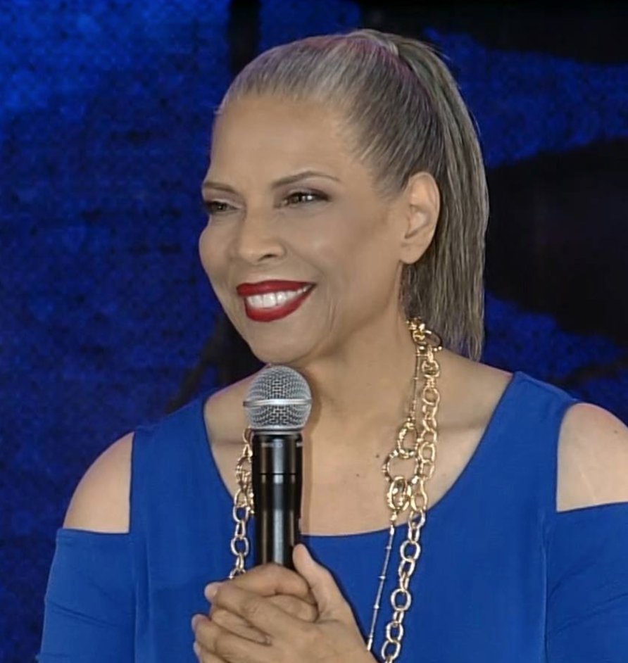 Happy 67th Birthday, Patti Austin! 