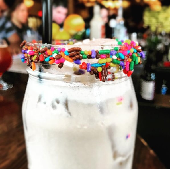 BackBayHarrys's tweet photo. #AGoodDayIncludes a “Candy is Dandy but Liquor is Quicker” from Back Bay Harry’s! https://t.co/bxyirmjIDr